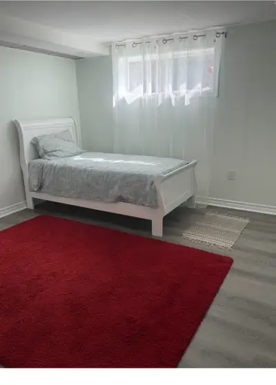 A spacious clean bedroom in North York, close to Seneca college, Don Mills station and Fairview Mall...