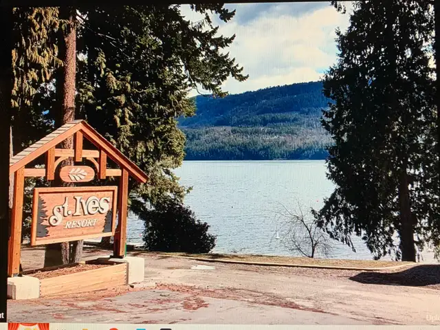 Shuswap BC 3 BR & 2.5 Bath Waterfront Rental. Pet Friendly, Dock in British Columbia in Canada - Image 3