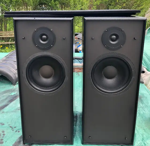 Mirage 460 speakers in Speakers in Oshawa / Durham Region - Image 3