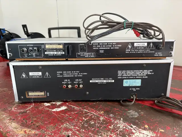 AKAI tuner and cassette player  in Stereo Systems & Home Theatre in Ottawa - Image 3