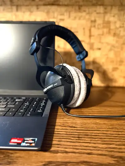 Beyerdynamic DT 770 PRO 80 Ohm , View more