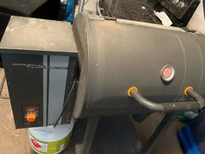 I'm selling a used Master Chef Smoker BBQ, perfect for grilling enthusiasts who love that smoky flav...