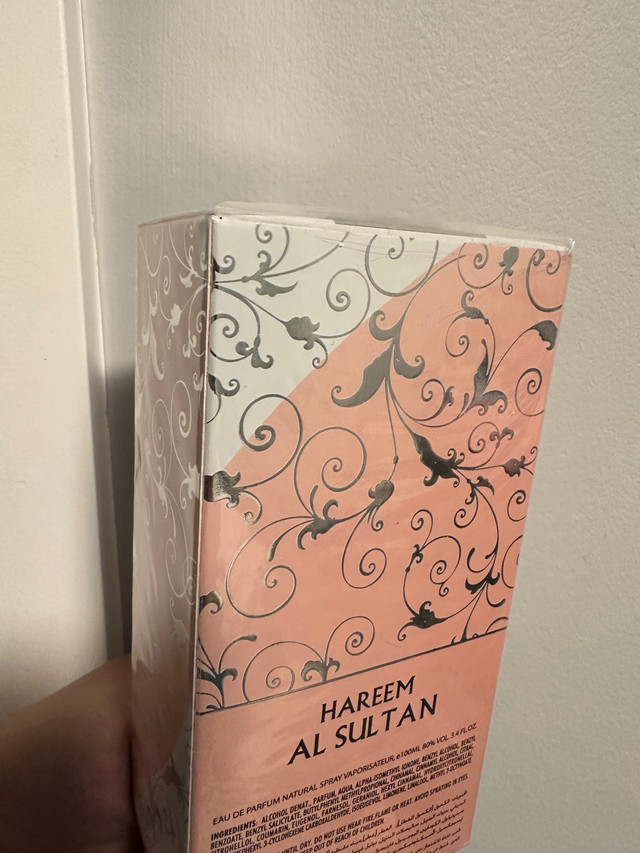 Hareem al sultan perfume in Women's - Bags & Wallets in Calgary
