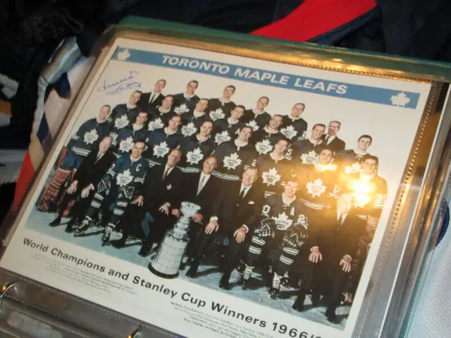 Dave Keon Signed Photo On Choice - 100% Proof Of All - Framed in Arts & Collectibles in Mississauga / Peel Region - Image 8