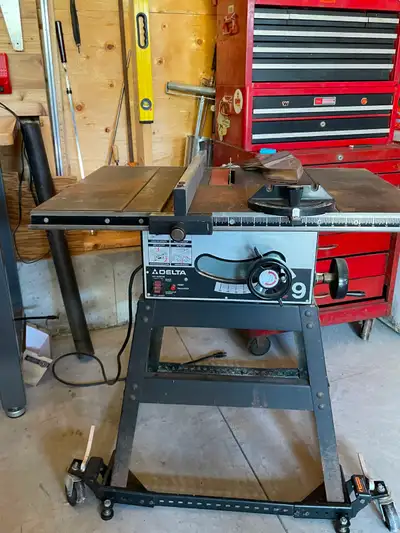 Table saw in good condition