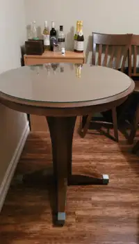 Tall dining table with 4 swivel high bar chairs