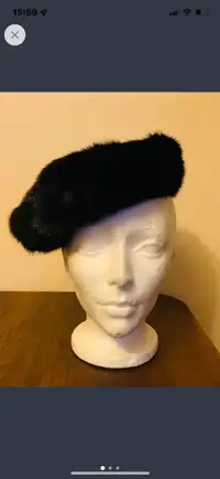 Natural MINK Lady’s HAT(  Beret) size S. NEW!   