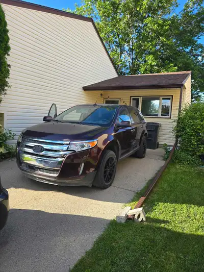 2011 ford edge. 268000km Has moonroof Heated seats Decent tires Remote start Brakes are rusty and ma...