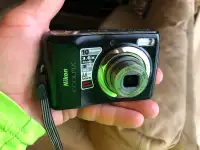 Nikon coolpix L20 camera 10mp