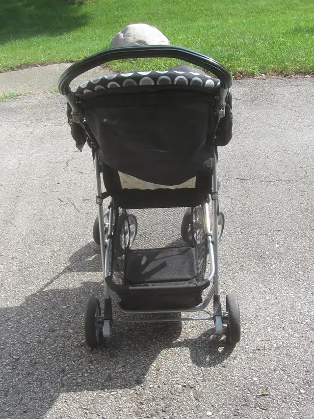 Cosco Lightweight Basic Stroller456524872182681603