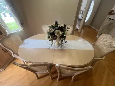 FIRST $160 TAKES IT. -DINING TABLE -6 CHAIRS -CHINA CABINET HUTCH. Call or txt Eddy 403-990-4599
