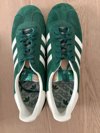 Adidas Gazelle Green size 10.5 like new, View more