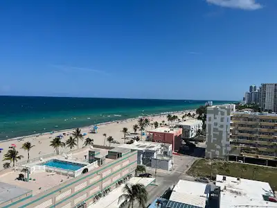 ☆HOLLYWOOD BEACH TOWER /SEASIDE This is a SUPER Location Resort! Top Rated! 15 MINUTES FROM FT LAUDE...