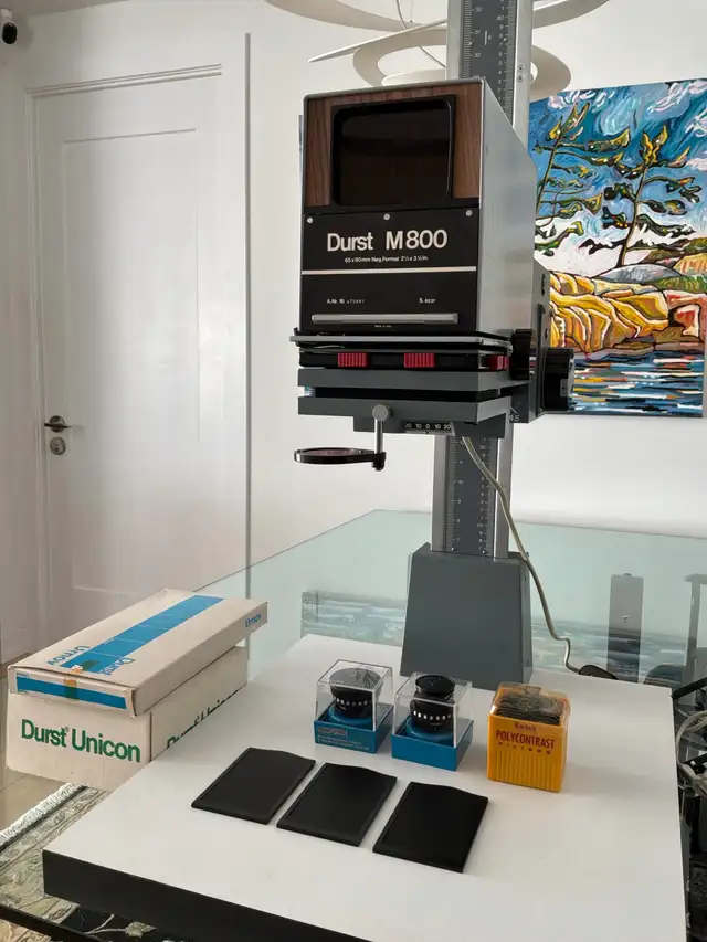 DURST M 800 Professional enlarger for all negatives