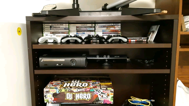 XBox 360 avec Kinect in Other in Laval / North Shore - Image 2