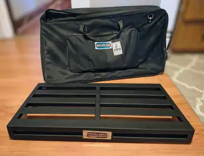 Pedaltrain Classic PRO pedalboard with soft bag and set up kit, View more