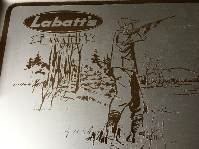 Vintage Labatt's Beer Aluminum Tray  - Labatt's Hunting  Award in Arts & Collectibles in Mississauga / Peel Region - Image 4