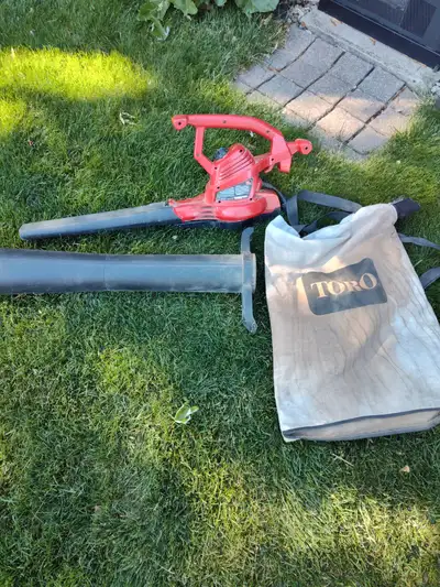 Toro Leaf Blower/Vacuum Gutter Cleaning Kit, View more
