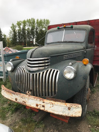 Chevrolet 1946 2 ton grain truck in original condition