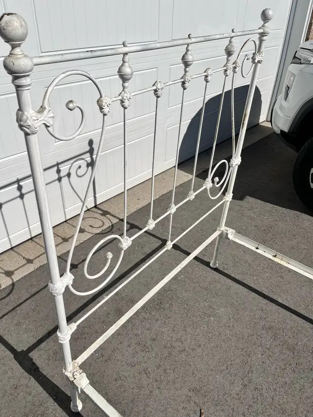 Iron Bed Frame - Double in Beds & Mattresses in Oshawa / Durham Region - Image 4