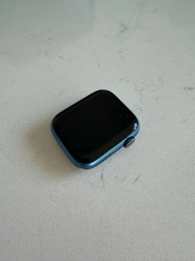 Apple Watch Series 7 Blue in Cell Phones in Winnipeg - Image 3
