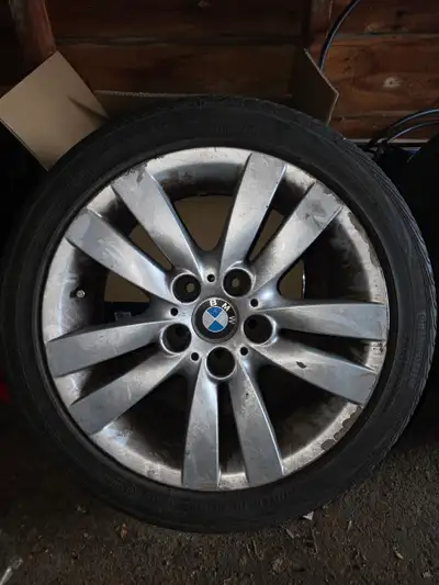 5x120 bolt pattern STAGGERED SETUP - 2x 245/40 & 2x 225/45 This is a full set of 4 tires on 17" rims...