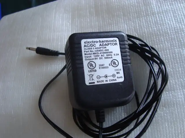 EHX Electro harmonix pedals/ehx us9dc adapter in Amps & Pedals in Ottawa - Image 11