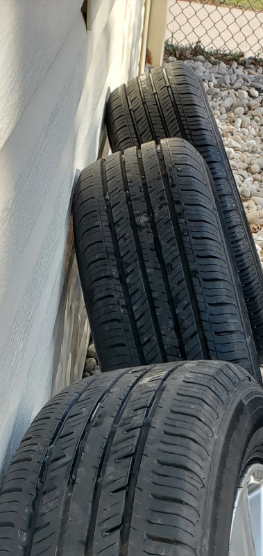Hyundai Sonata 205/65/R16 tires on factory rims in Tires & Rims in Kitchener / Waterloo - Image 3