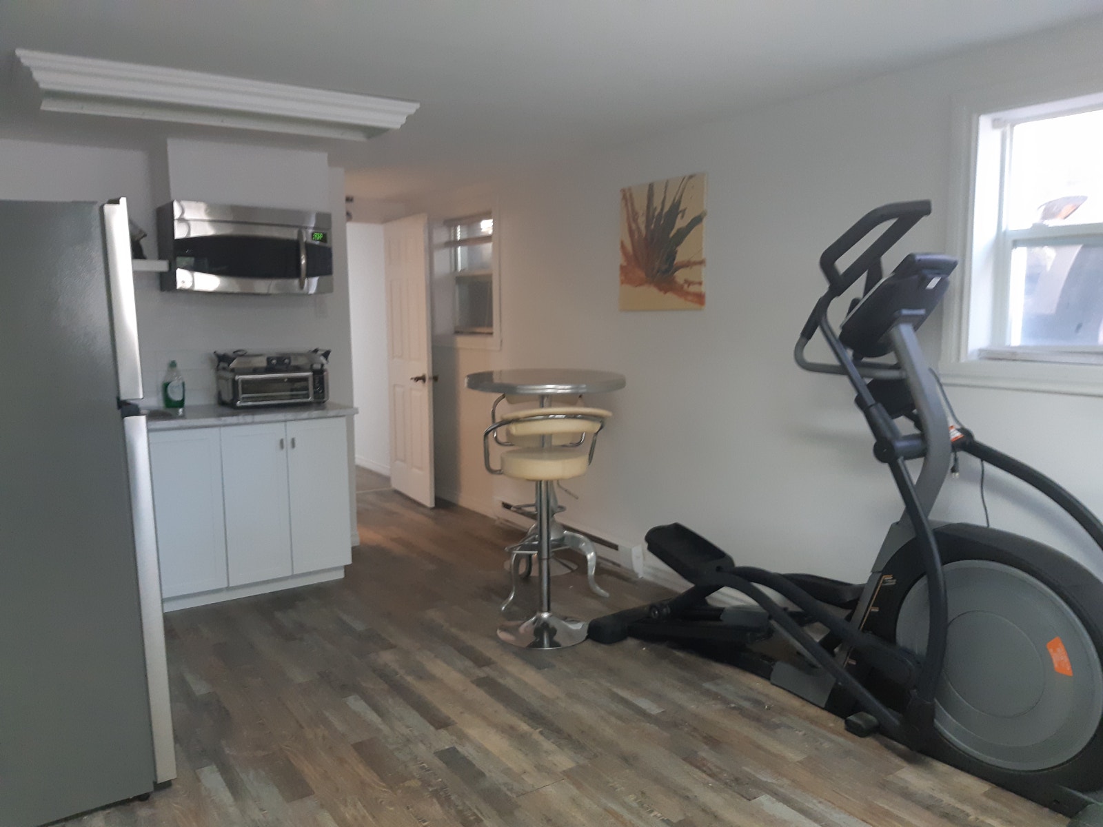 A LOUER-FOR RENT 3 1/2 — photo 3