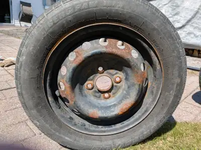 2 Jantes 14 pouces pour Toyota Yaris 2008. Elles font également pour les modèles 2007 à 2012. Il y a...