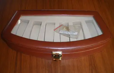 Brand new Bey Berk 6-watch lockable storage & display case (key included). Rich brown leather & glas...