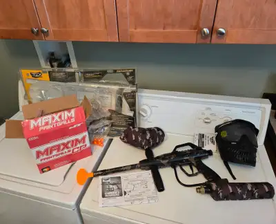 Like-new Paintball set, mask and paintballs included, for sale, View more