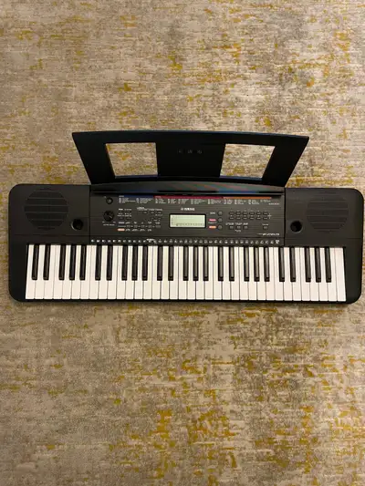 Clavier Yamaha PSR-E263, View more