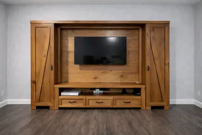 Meuble TV en pin massif démontable – Pièce unique – TÉLÉ INCLUSE, View more