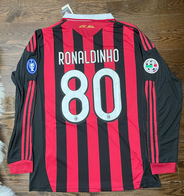 AC Milan Retro 2009/10 RONALDINHO Soccer Jersey - Long Sleeve | Arts &  Collectibles | Oakville / Halton Region | Kijiji