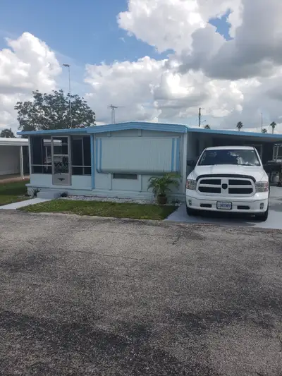 Large 2 bedroom/2bathroom, mobilehome in Sebring Florida, Fully furnished, ready to move in, 70in. S...