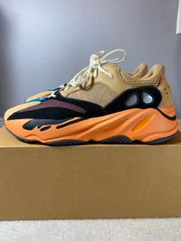 Yeezy Boost 700 'Enflame Amber' - size 10
