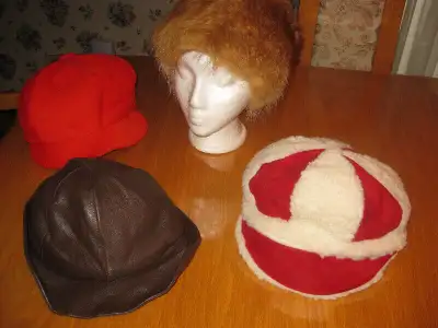 GANTS, CHAPEAUX, CASQUETTES, COLLET FOURRURE, MANTEAU SUÈDE, BAS, View more