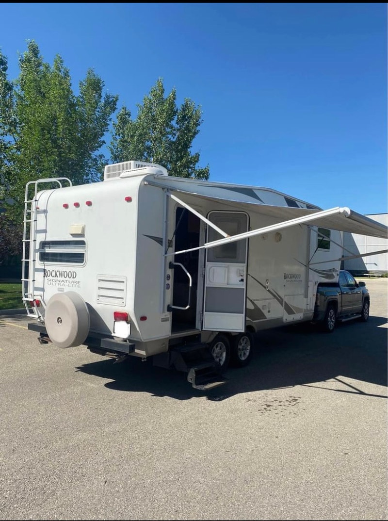 2008 Rockwood ultra light Travel Trailers & Campers Medicine Hat Kijiji