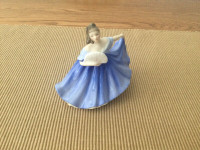 Royal Doulton figurine Elaine mini