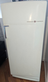 Réfrigérateur retro GE 1956/ GE Retro fridge 1956