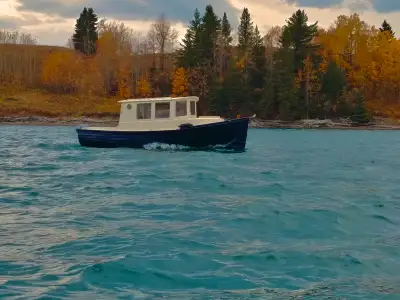 Here’s an opportunity to complete an excellent little Gulf Islands coastal cruiser. I’m out of time...