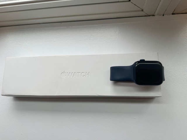Apple I watch 6 series  in General Electronics in Bedford - Image 4