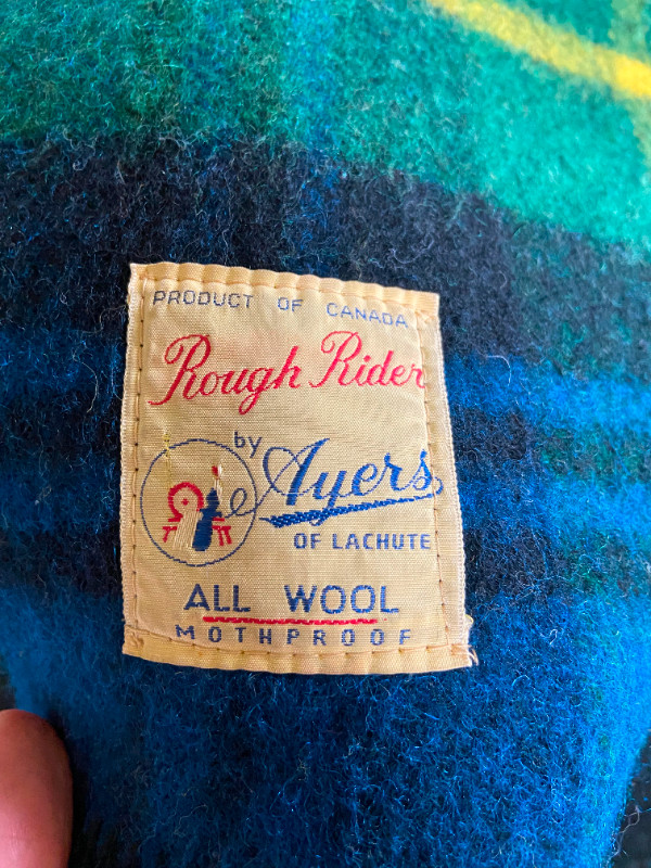 Ayers Rough Rider Plaid Blue Tartan Stadium Lap Wool Throw Blank in Arts & Collectibles in Oshawa / Durham Region - Image 2