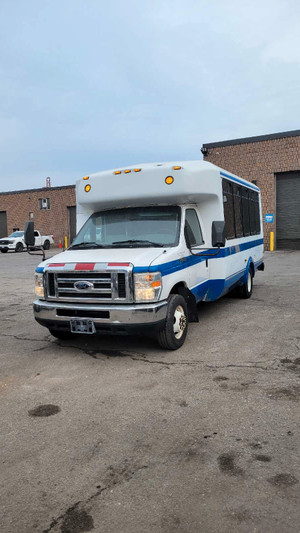 2008 Ford E 350
