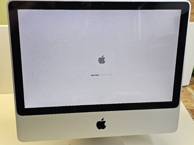 iMac 20" Core 2 Duo A1224 OS X 10.11.6 Plusieurs modèles dans Ordinateurs de bureau  à Saint-Hyacinthe - Image 2