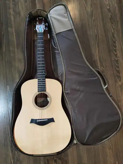 Guitare acoustique électrique Taylor Academy 10e, View more