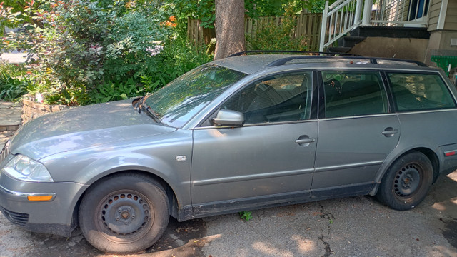 2004 VW Passat station wagon for sale in Cars & Trucks in Ottawa - Image 2
