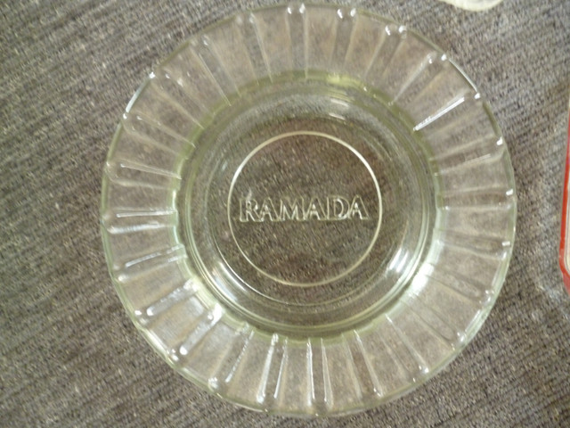 Vintage Glass Ashtrays - Holiday Inn + Ramada + Parkway Hotel in Arts & Collectibles in Peterborough - Image 4