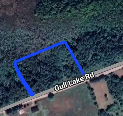 Location: Gull Lake Road, Harlowe, North Frontenac Size: 1.5 acres Price: $80,000 Utilities: hydro a...